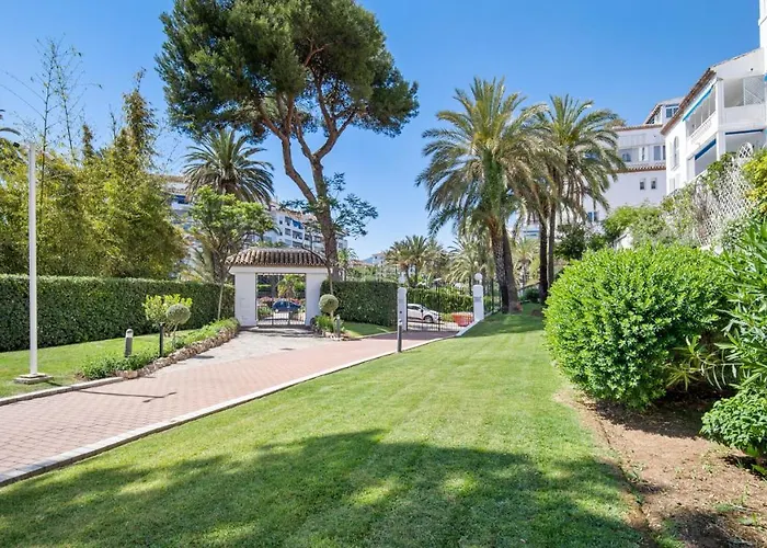 Casa Cadiz 607 Playas Del Duque Marbella
